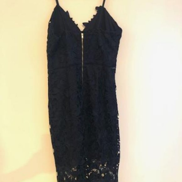 Dress - Picture 4 of 4